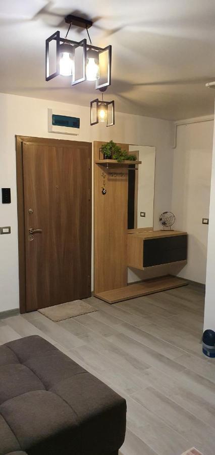 Helin Apartament By Alezzi N10 Navodari Luaran gambar